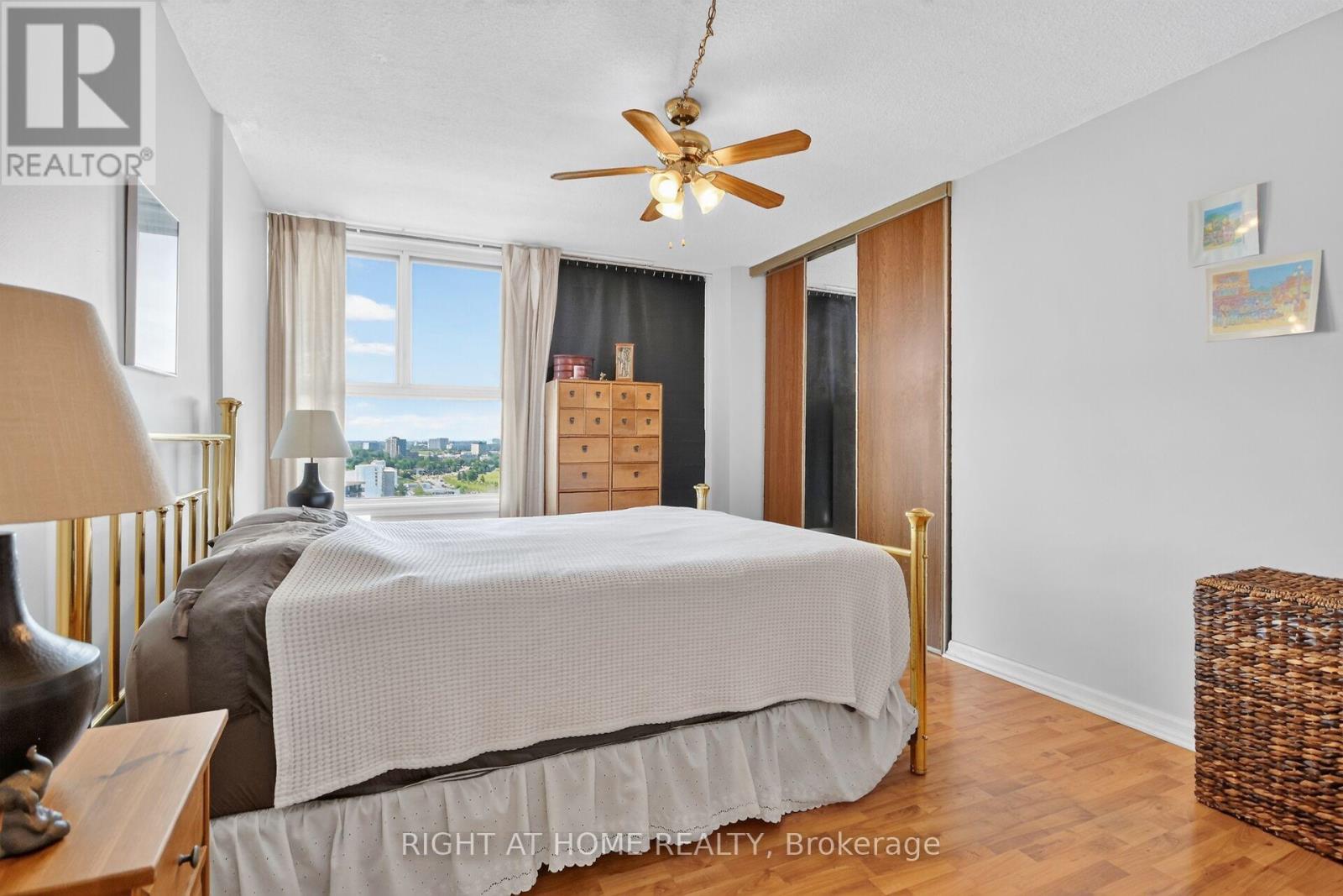2204 - 1785 Riverside Drive, Ottawa, Ontario  K1G 3T7 - Photo 17 - X13493508