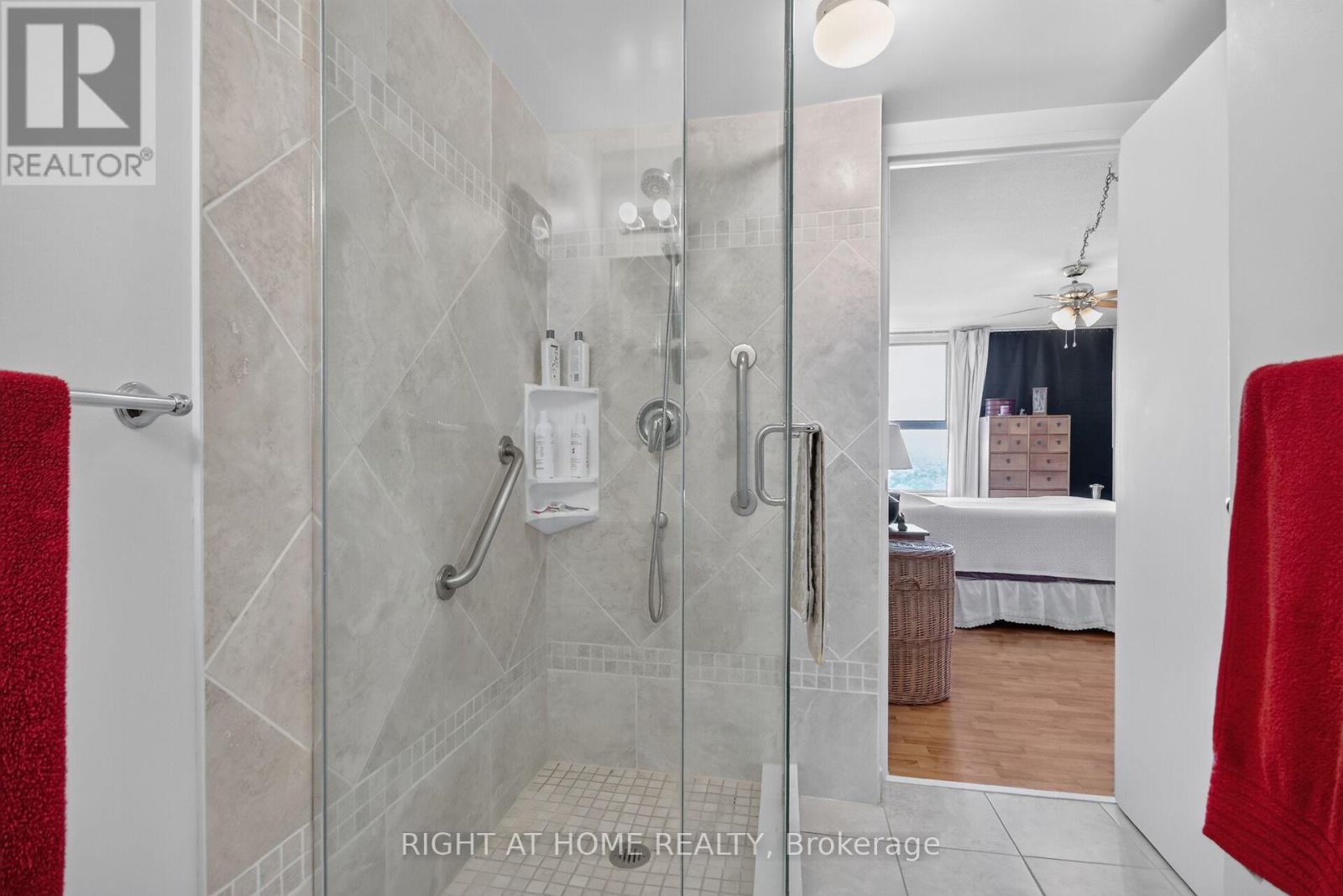 2204 - 1785 Riverside Drive, Ottawa, Ontario  K1G 3T7 - Photo 21 - X13493508