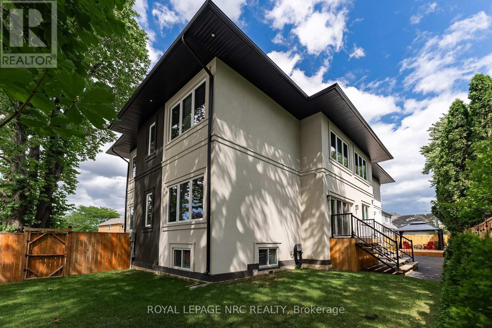 22 Lake Street, Grimsby, Ontario  L3M 2G7 - Photo 45 - X13493614