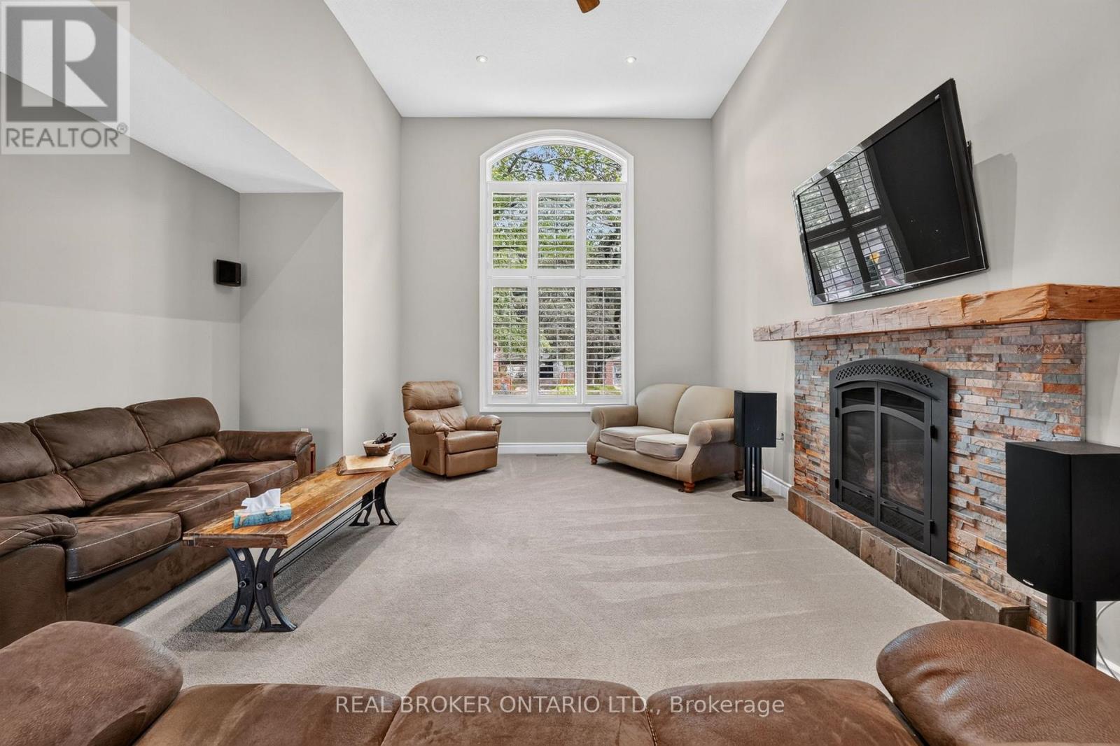 41 Cameron Drive, Hamilton, Ontario  L9G 2L4 - Photo 4 - X13493636
