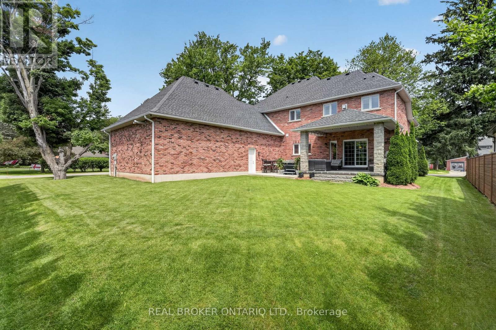 41 Cameron Drive, Hamilton, Ontario  L9G 2L4 - Photo 7 - X13493636