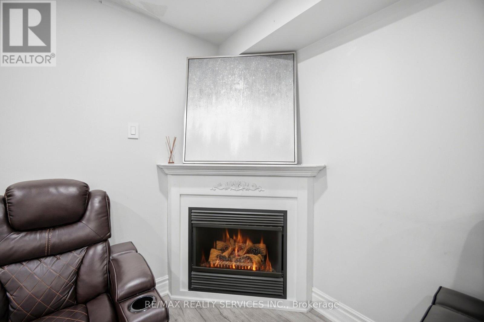 277 Van Kirk Drive, Brampton, Ontario  L7A 1M3 - Photo 11 - W13490966