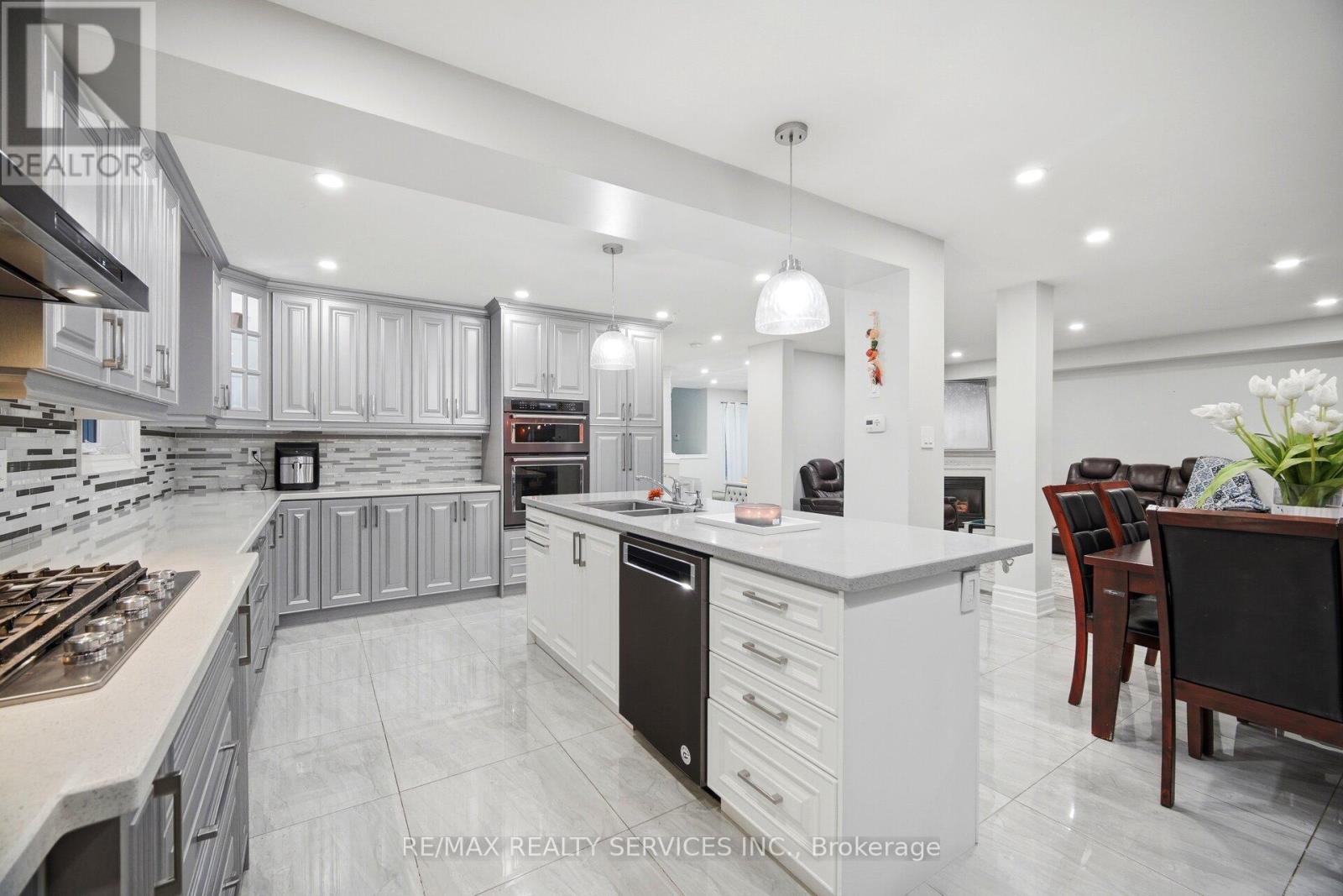 277 Van Kirk Drive, Brampton, Ontario  L7A 1M3 - Photo 19 - W13490966