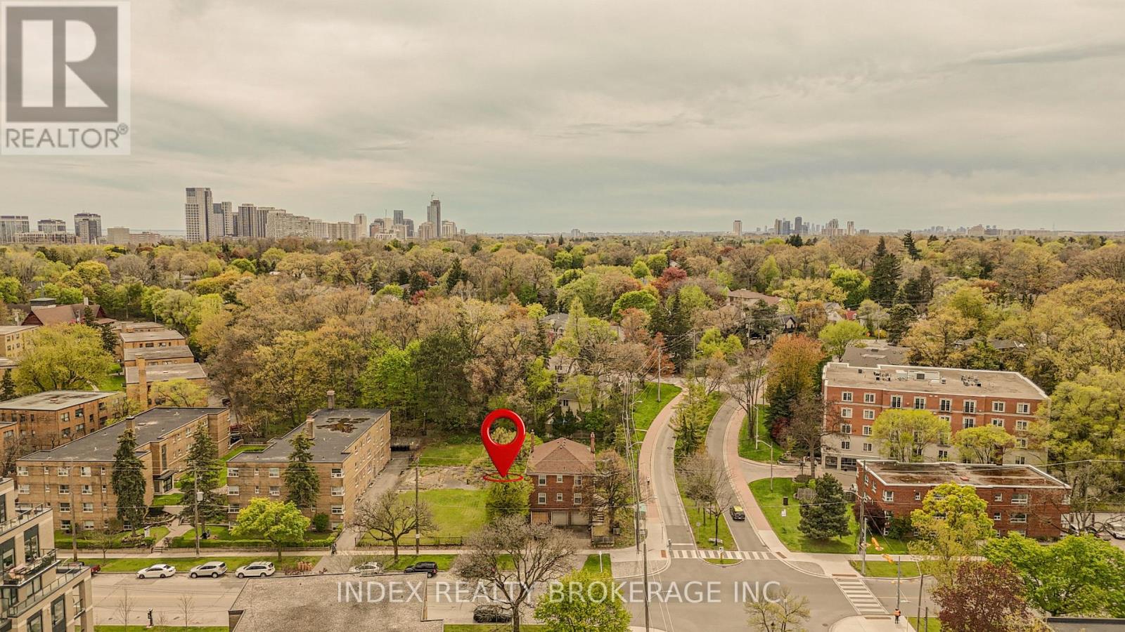 296 The Kings Way, Toronto, Ontario  M9A 3V1 - Photo 6 - W13490034