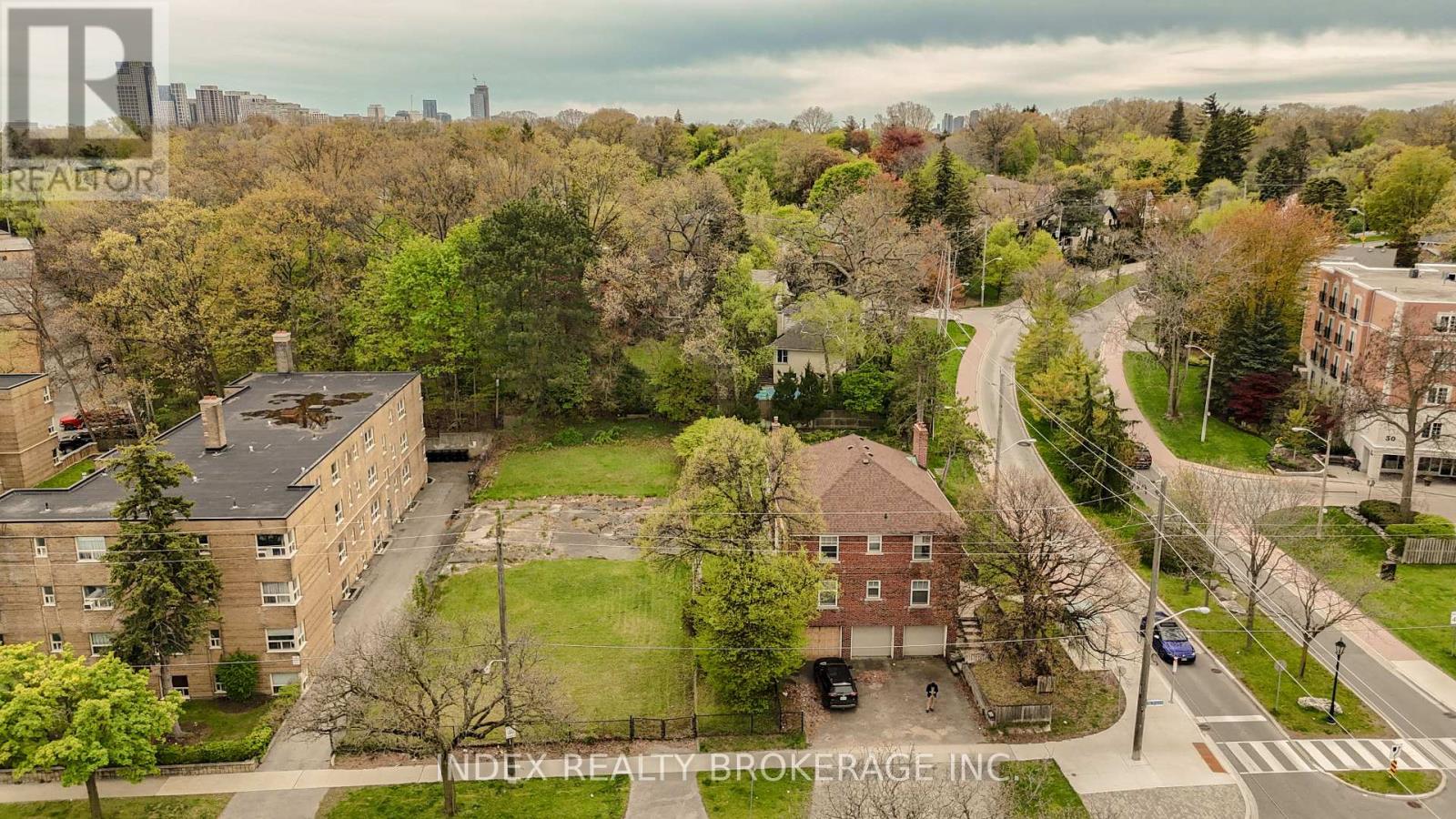 296 The Kings Way, Toronto, Ontario  M9A 3V1 - Photo 15 - W13490034