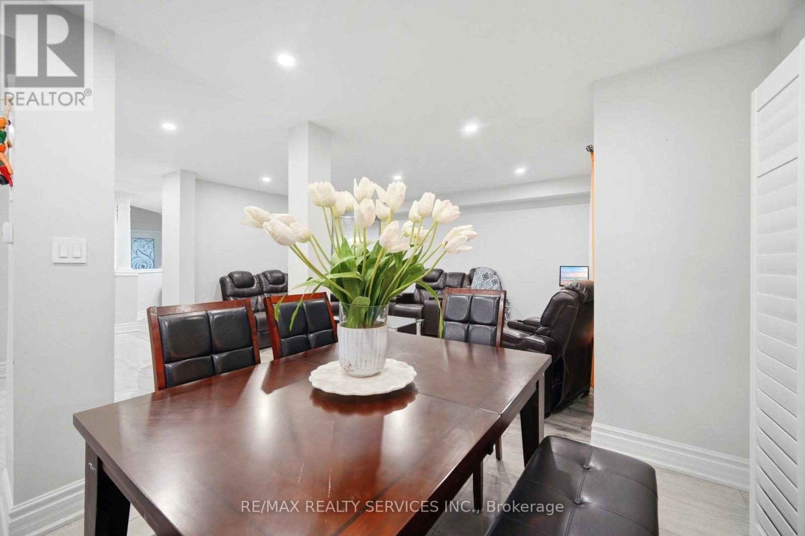 277 Van Kirk Drive, Brampton, Ontario  L7A 1M3 - Photo 14 - W13490966