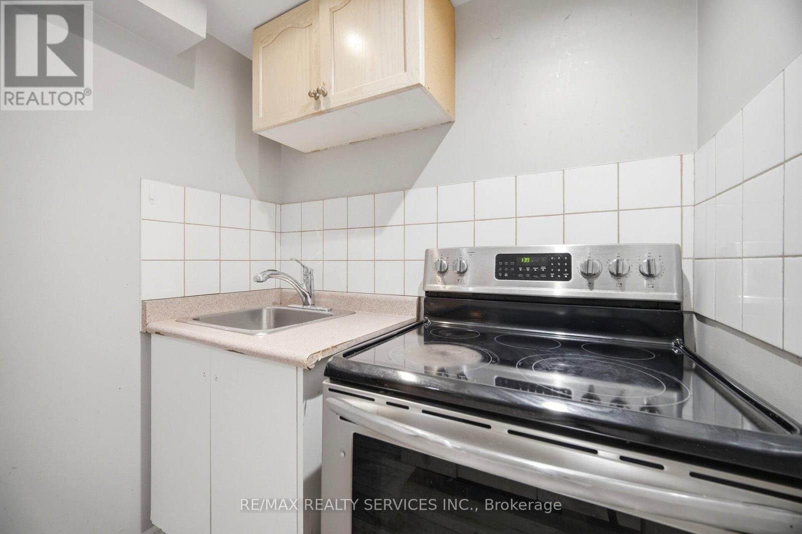 277 Van Kirk Drive, Brampton, Ontario  L7A 1M3 - Photo 43 - W13490966