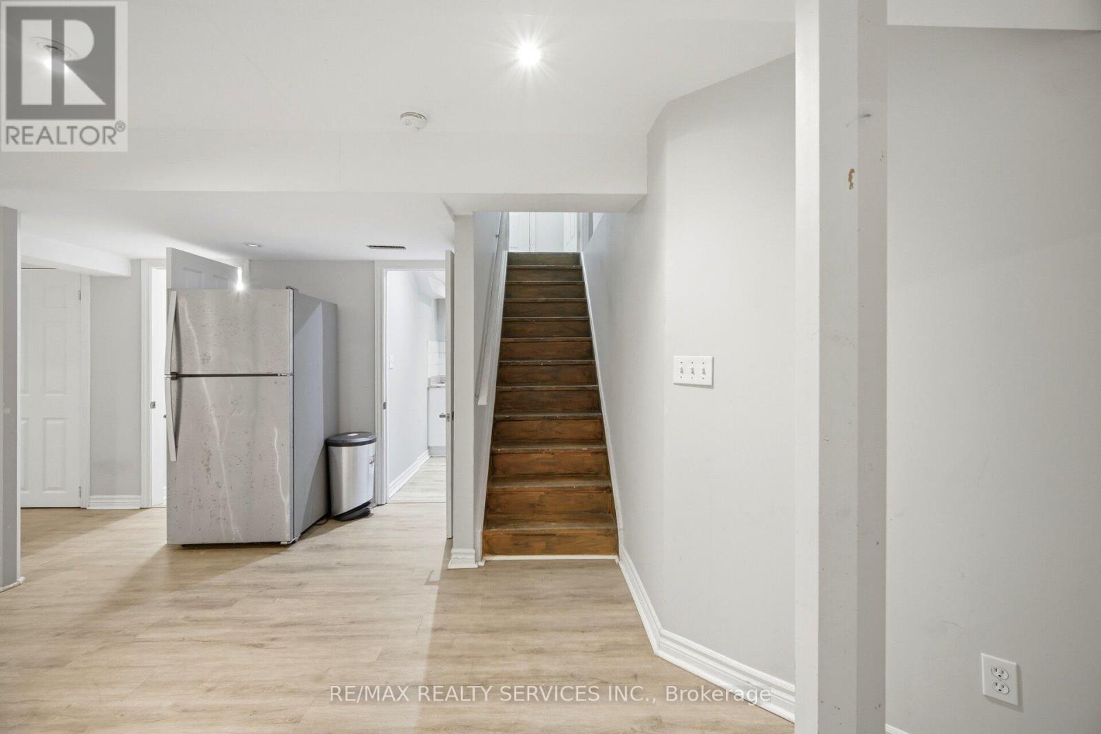 277 Van Kirk Drive, Brampton, Ontario  L7A 1M3 - Photo 38 - W13490966