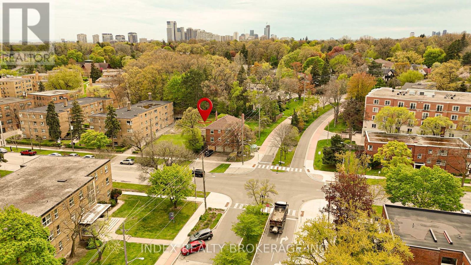 296 The Kings Way, Toronto, Ontario  M9A 3V1 - Photo 5 - W13490034