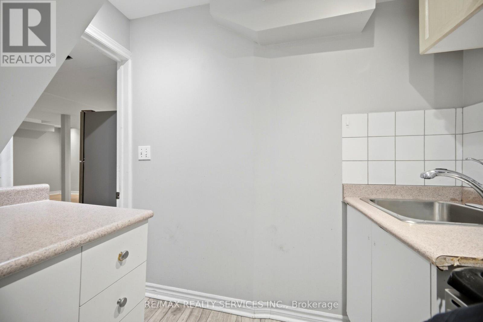 277 Van Kirk Drive, Brampton, Ontario  L7A 1M3 - Photo 44 - W13490966