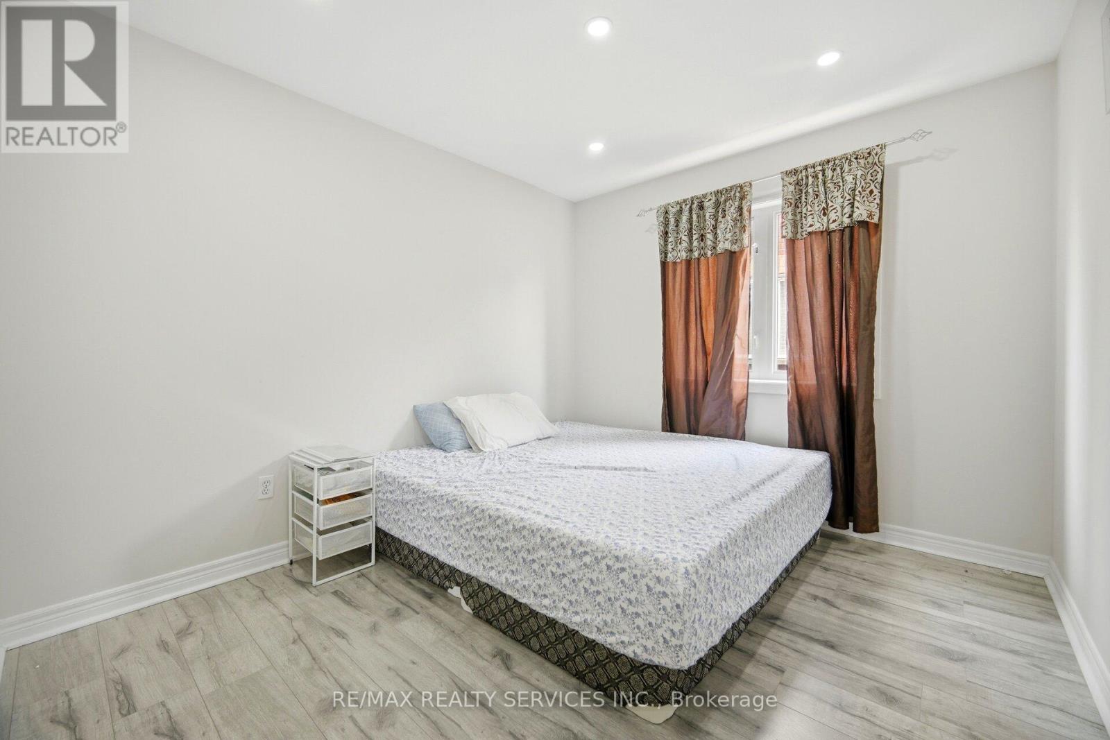 277 Van Kirk Drive, Brampton, Ontario  L7A 1M3 - Photo 35 - W13490966