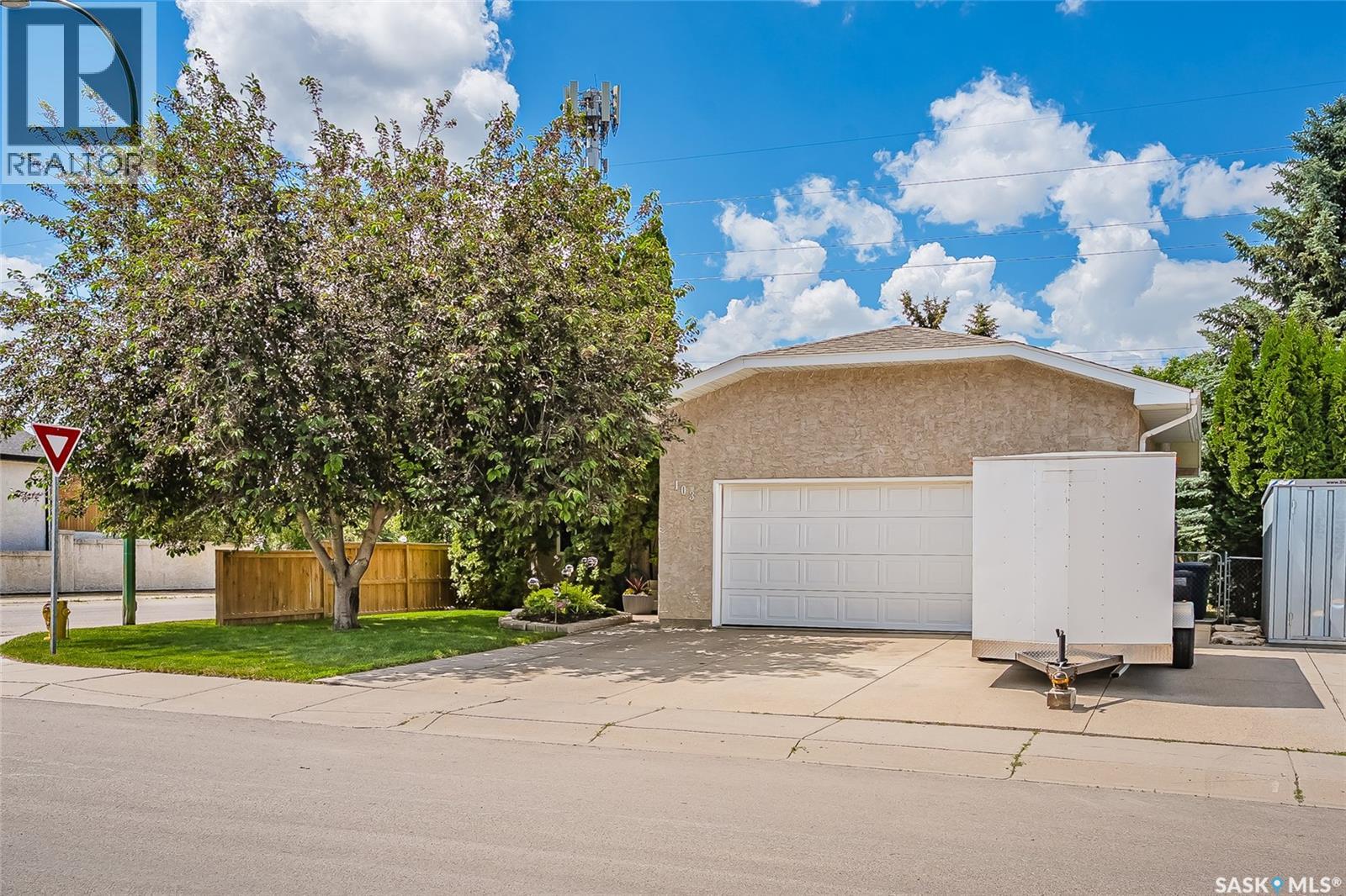 103 Bornstein CRESCENT, Saskatoon, Saskatchewan