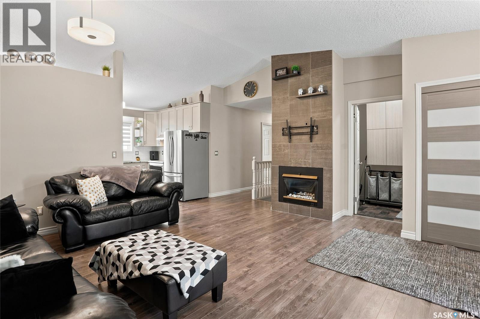 103 Bornstein Crescent, Saskatoon, Saskatchewan  S7N 3Y4 - Photo 5 - SK040608