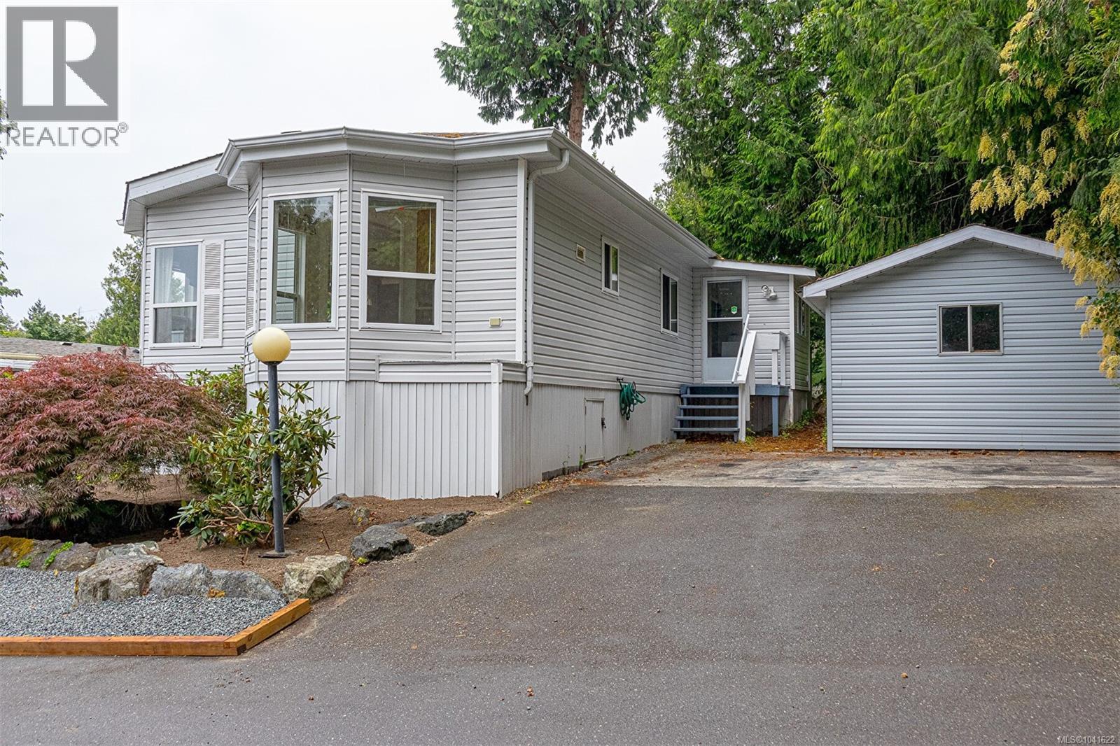 613 2850 Stautw Rd, Central Saanich, British Columbia  V8M 2C9 - Photo 2 - 1041622