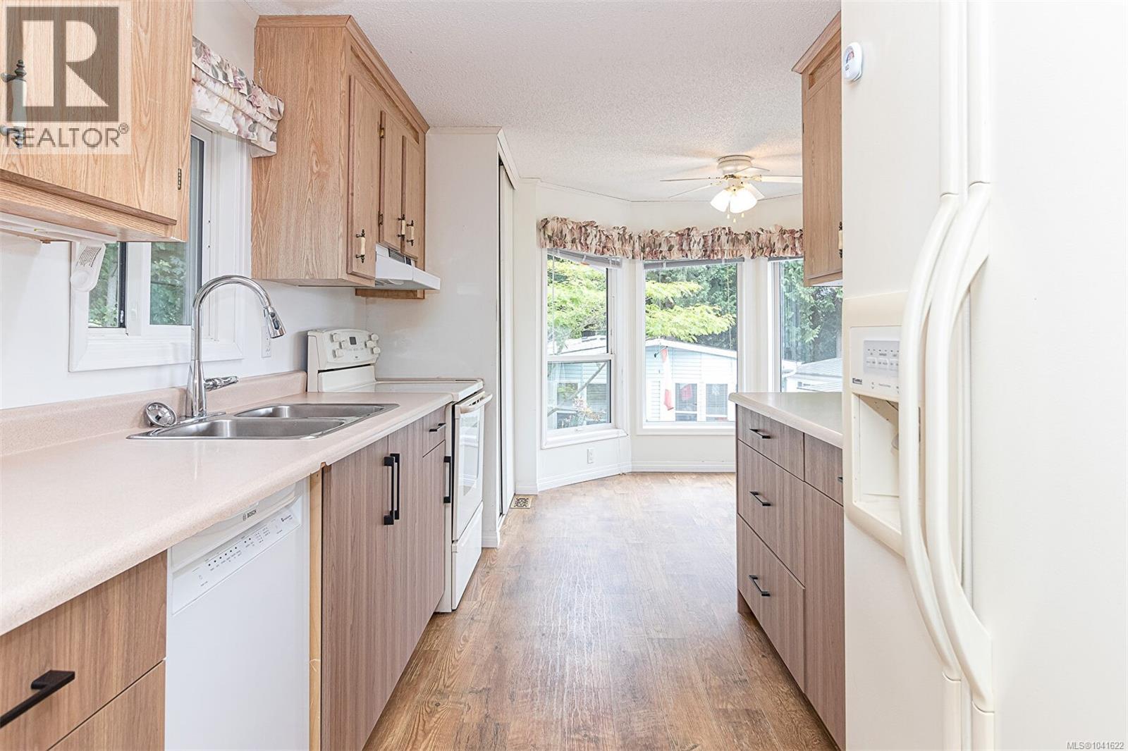 613 2850 Stautw Rd, Central Saanich, British Columbia  V8M 2C9 - Photo 8 - 1041622