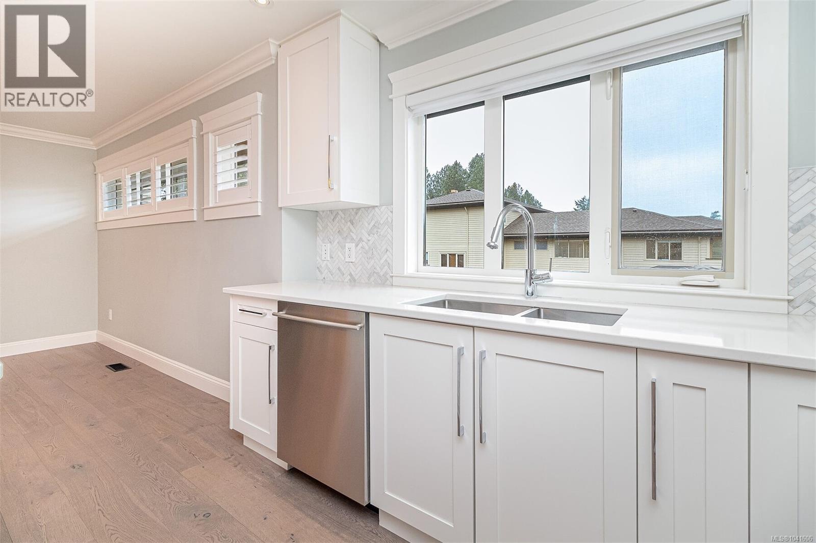 108 2345 Cedar Hill Cross Rd, Oak Bay, British Columbia  V8P 5M8 - Photo 17 - 1041606
