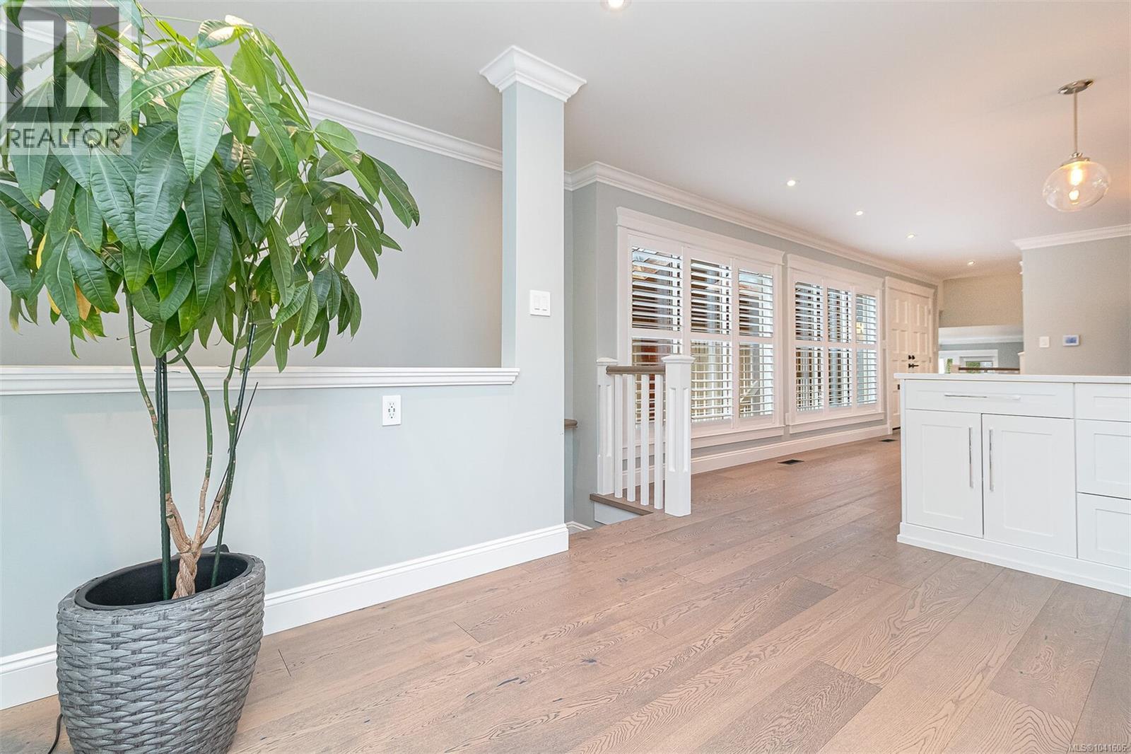 108 2345 Cedar Hill Cross Rd, Oak Bay, British Columbia  V8P 5M8 - Photo 4 - 1041606