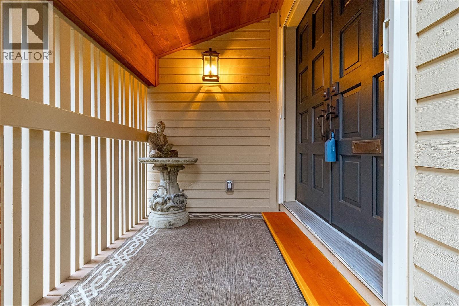 108 2345 Cedar Hill Cross Rd, Oak Bay, British Columbia  V8P 5M8 - Photo 7 - 1041606