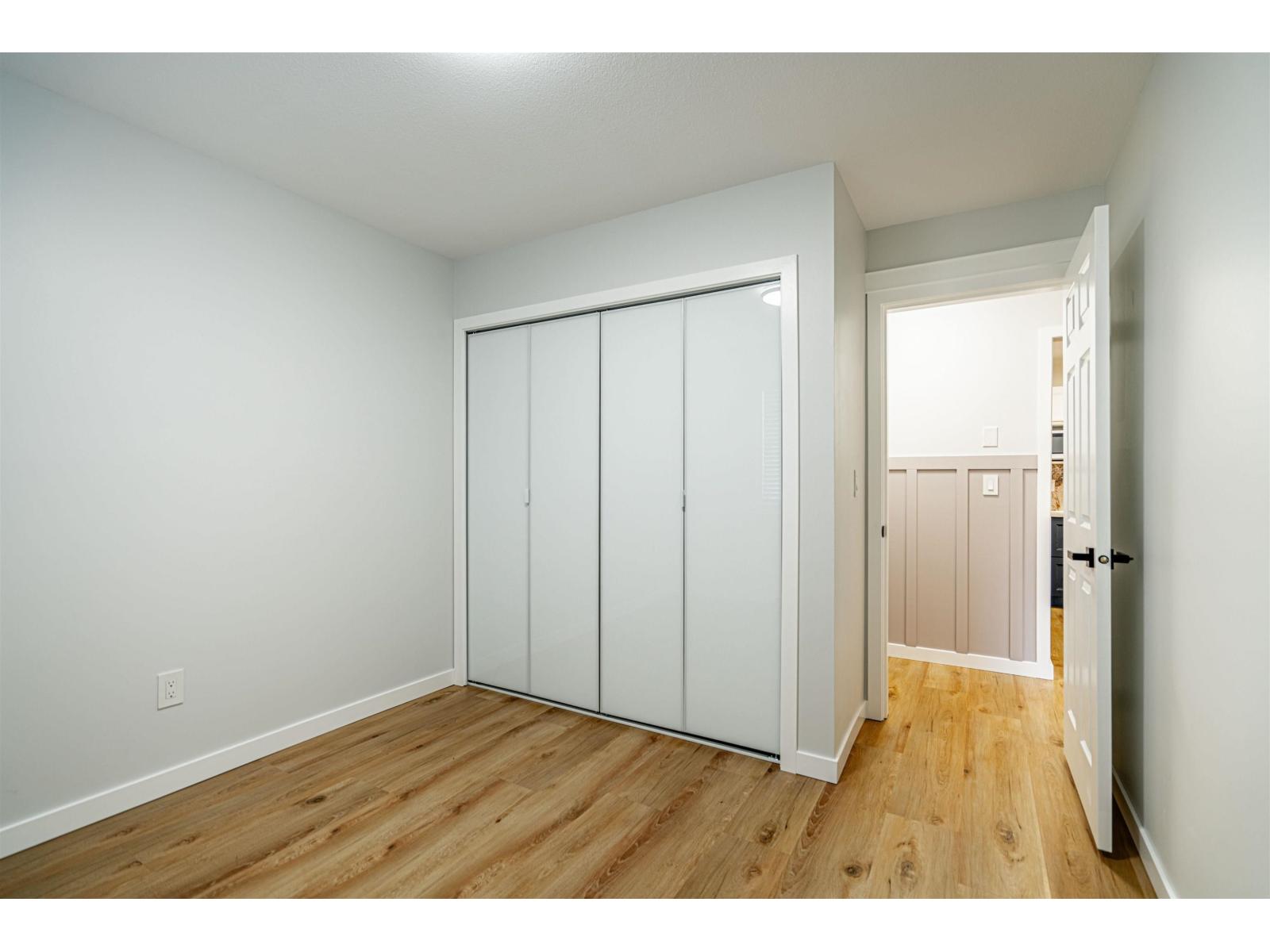 211 1450 Merklin Street, White Rock, British Columbia  V4B 4C3 - Photo 16 - R3140178
