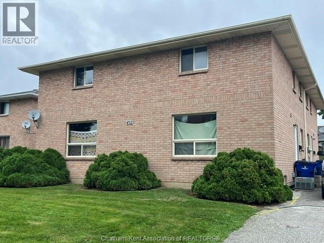 MLS# 26015294: 452 Sandy STREET Unit# 1, Chatham, Canada