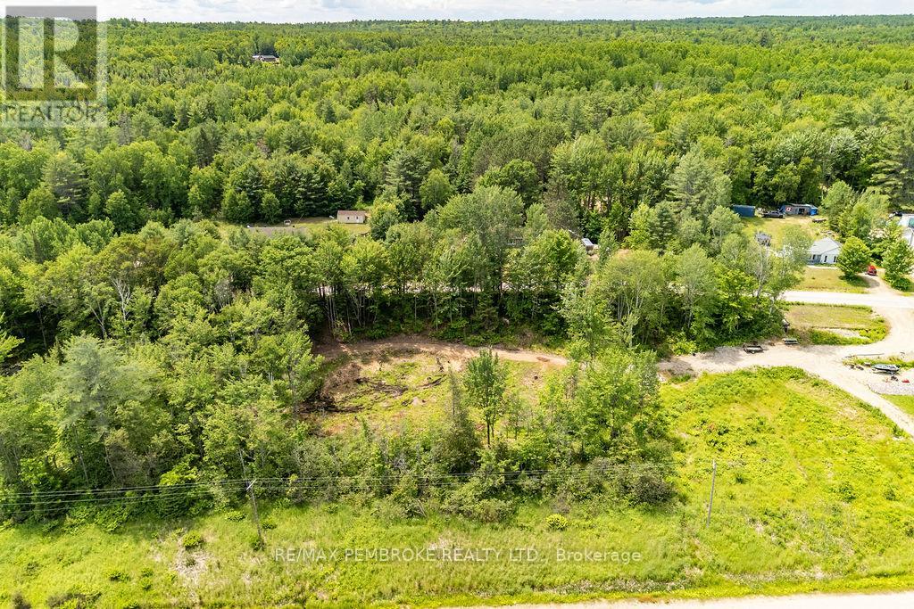 88 Lance Road, Laurentian Hills, Ontario  K0J 1P0 - Photo 12 - X13220998