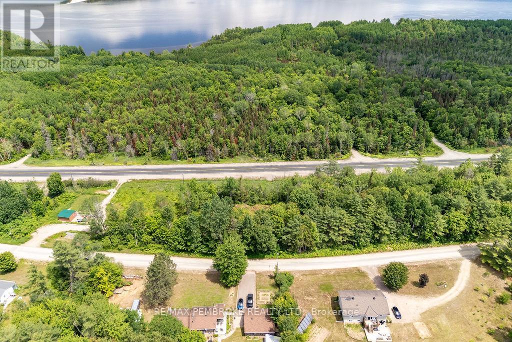 88 Lance Road, Laurentian Hills, Ontario  K0J 1P0 - Photo 8 - X13220998