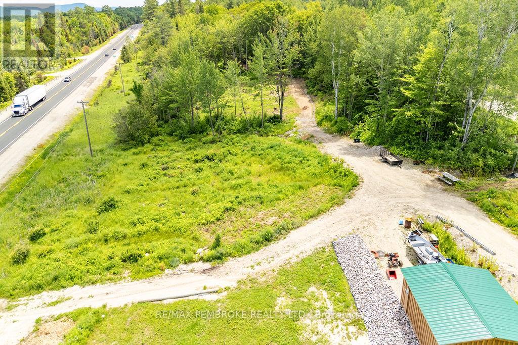 88 Lance Road, Laurentian Hills, Ontario  K0J 1P0 - Photo 5 - X13220998