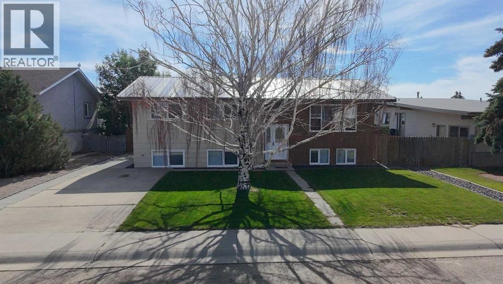 508 3 Street N, vauxhall, Alberta
