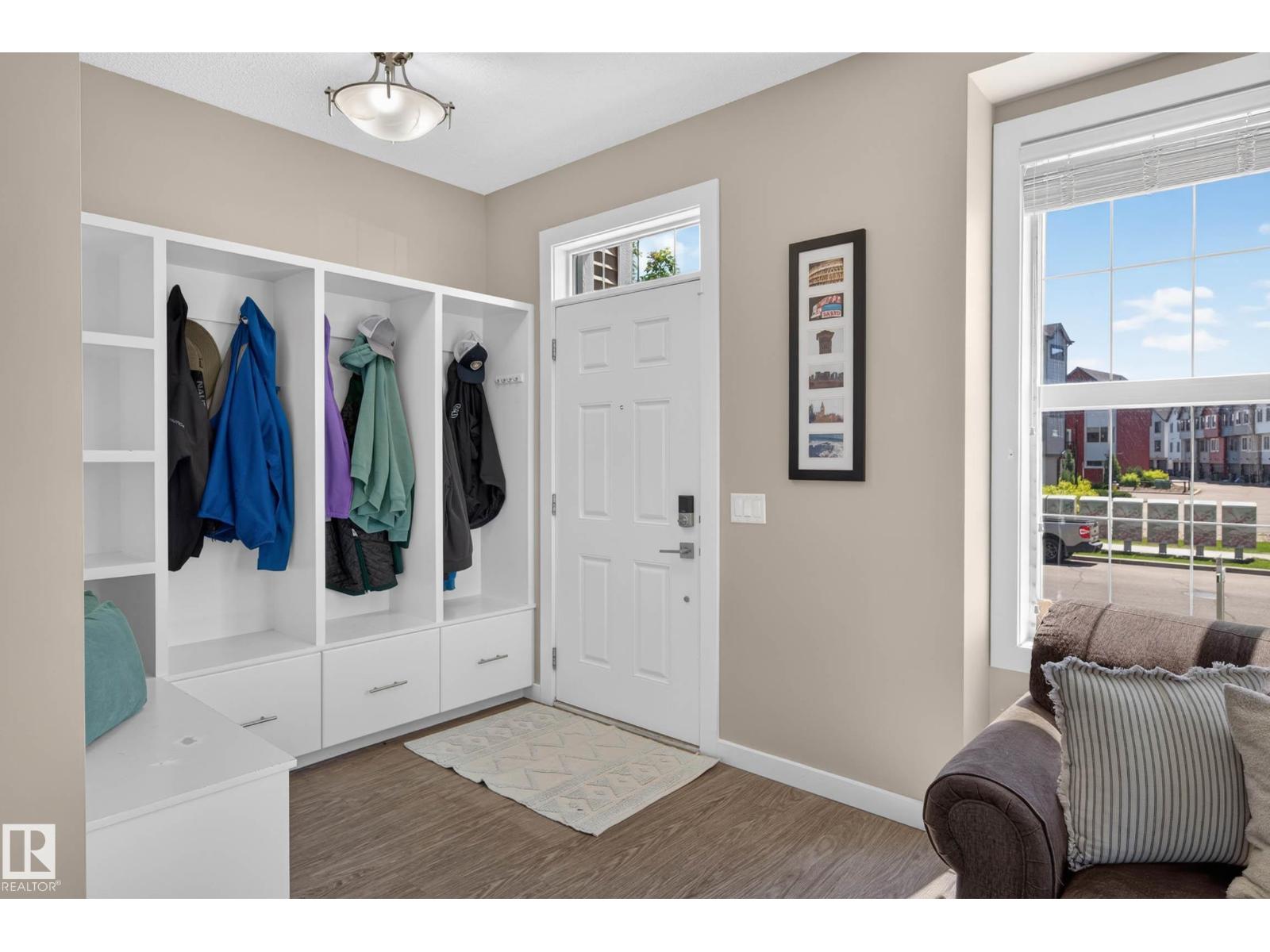 2835 Maple Wy NW, Edmonton, Alberta  T6T 0Z7 - Photo 2 - E4495838