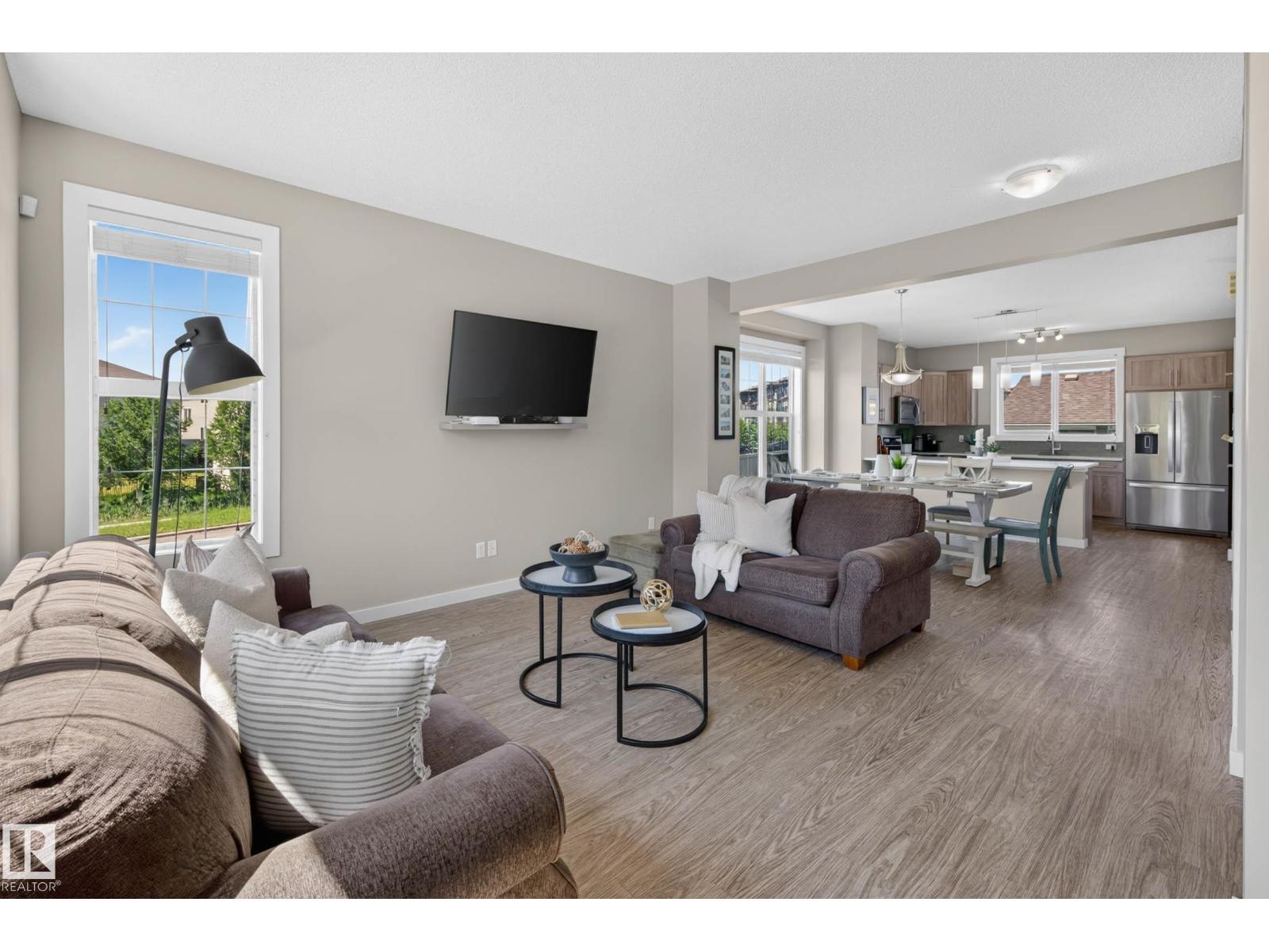 2835 Maple Wy NW, Edmonton, Alberta  T6T 0Z7 - Photo 4 - E4495838