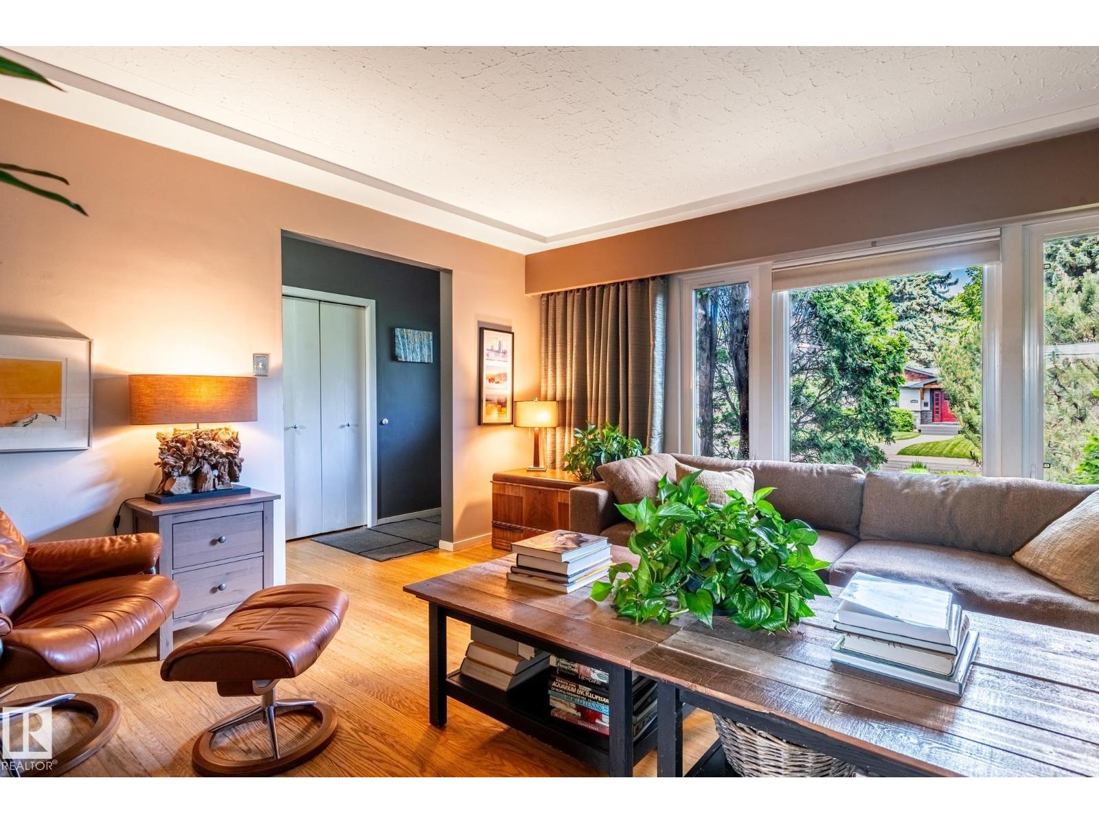 14643 88 Av NW, Edmonton, Alberta  T5R 4J7 - Photo 12 - E4495841