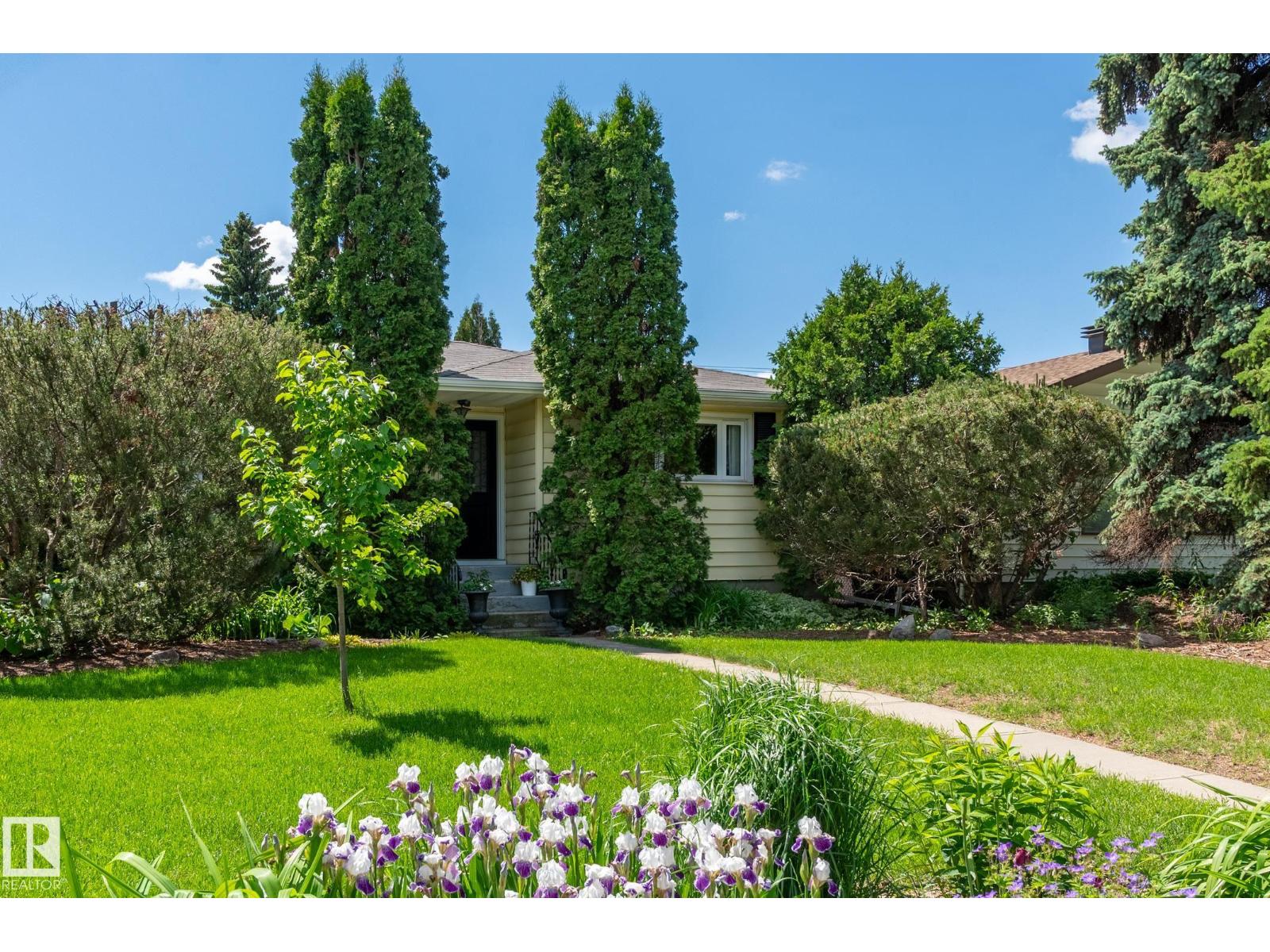 14643 88 Av NW, Edmonton, Alberta  T5R 4J7 - Photo 3 - E4495841