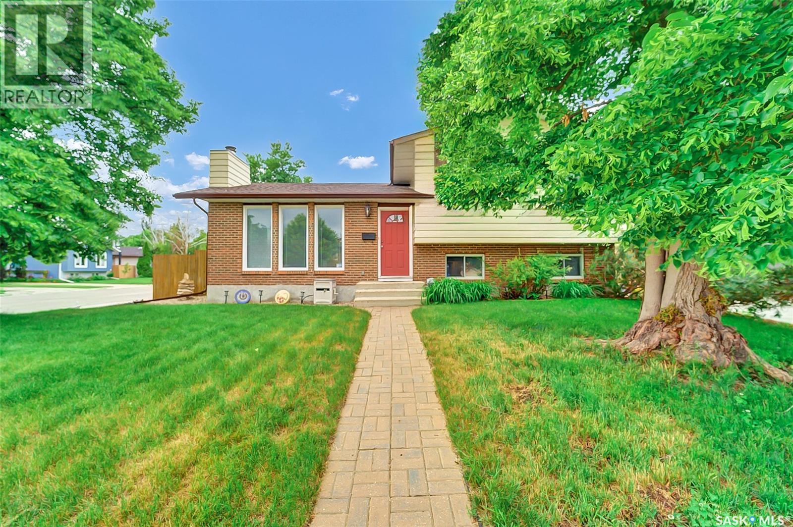 703 Candle COURT, Saskatoon, Saskatchewan