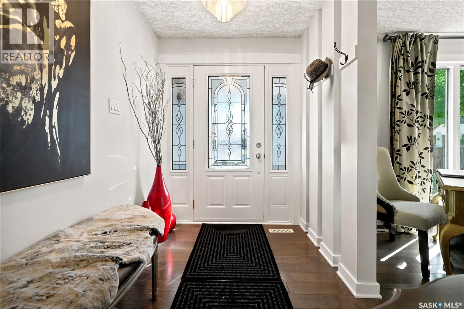 35 Penfold Place, Regina, Saskatchewan  S4V 0J7 - Photo 3 - SK040727