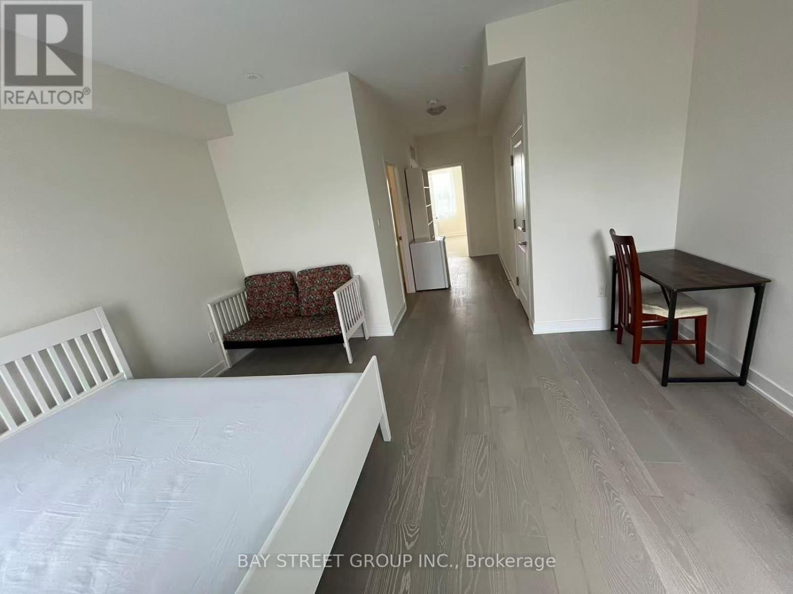 99 Frederick Tisdale Drive, Toronto, Ontario  M3K 1X1 - Photo 5 - W13088110