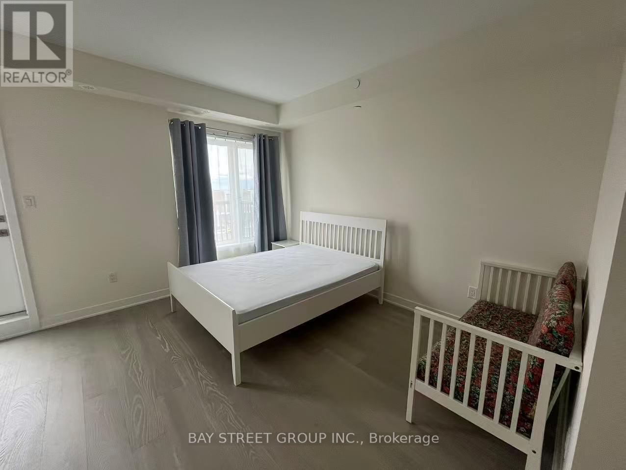 99 Frederick Tisdale Drive, Toronto, Ontario  M3K 1X1 - Photo 4 - W13088110