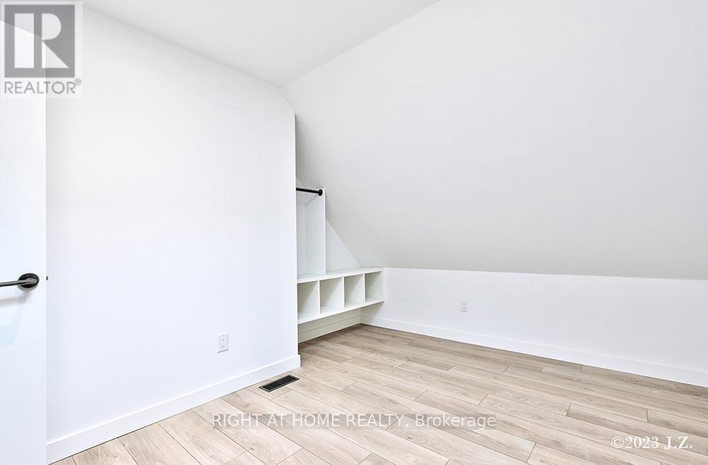 Coach House - 48 Lanark Avenue, Toronto, Ontario  M6C 2B4 - Photo 7 - C12414732