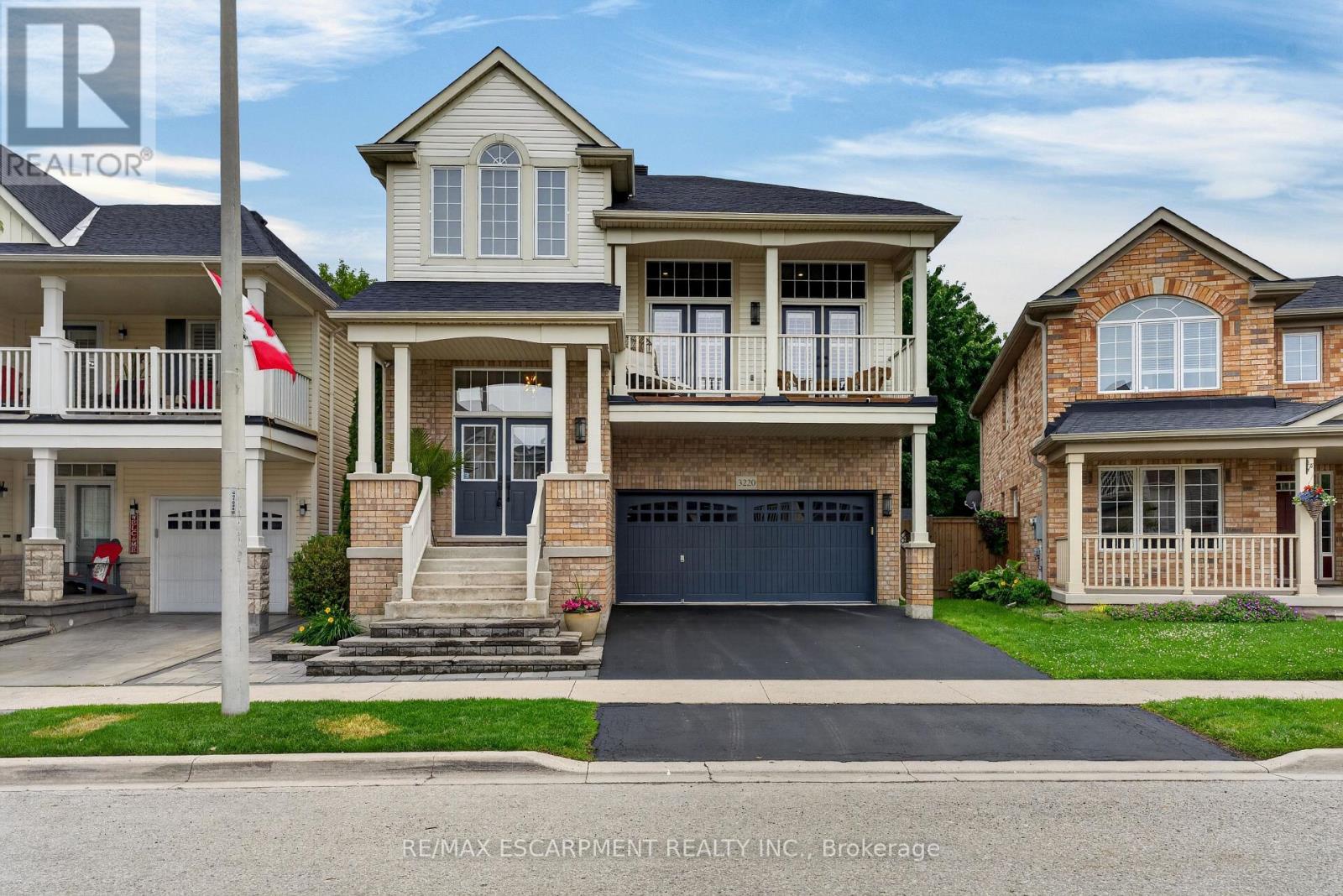 3220 Steeplechase Drive, Burlington, Ontario  L7M 0C5 - Photo 2 - W13493800