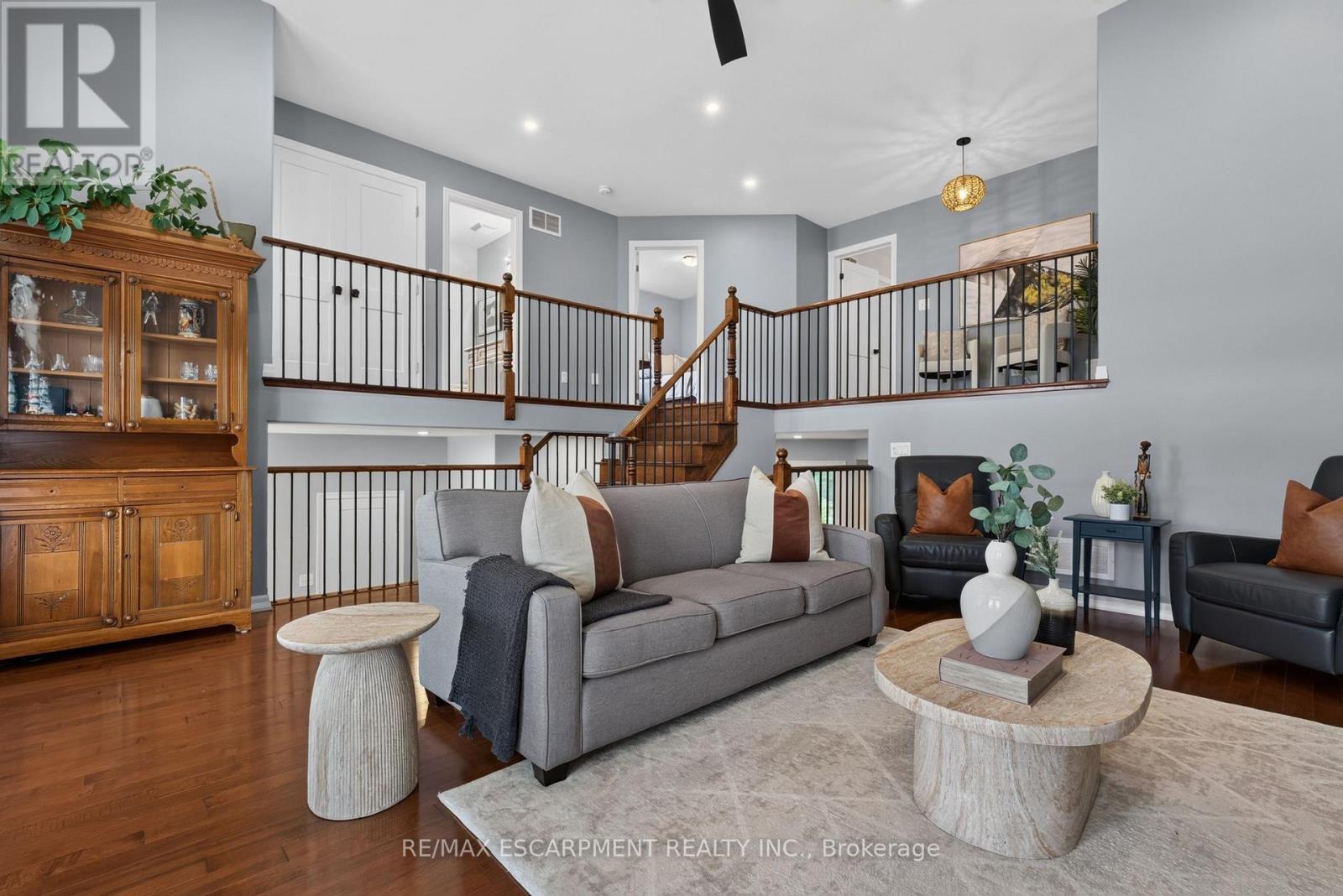 3220 Steeplechase Drive, Burlington, Ontario  L7M 0C5 - Photo 4 - W13493800