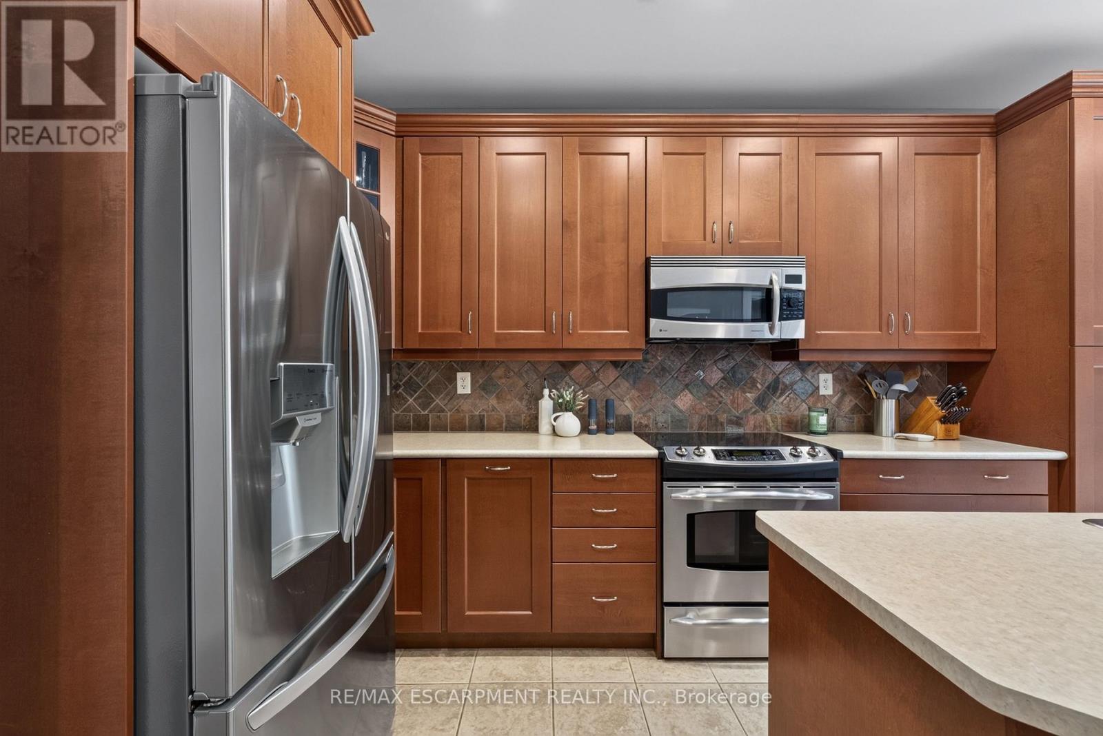 3220 Steeplechase Drive, Burlington, Ontario  L7M 0C5 - Photo 7 - W13493800