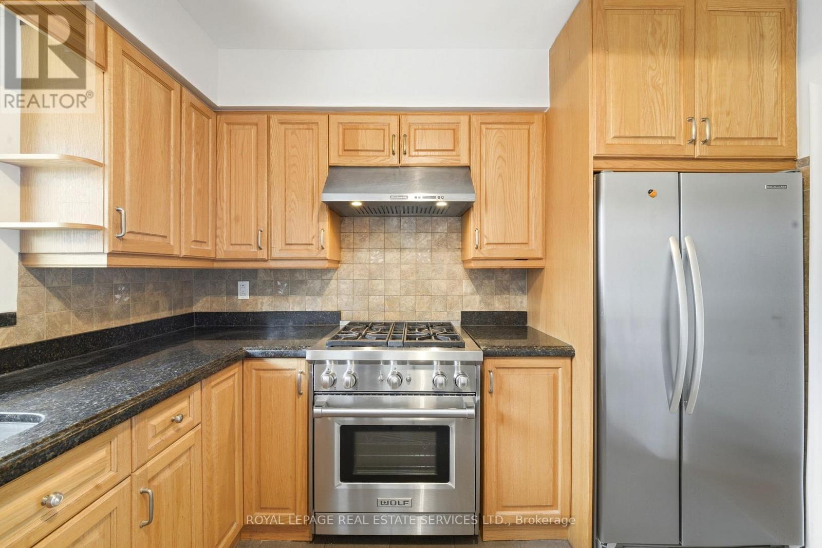 45 Poynter Drive, Toronto, Ontario  M9R 1L3 - Photo 14 - W13477420
