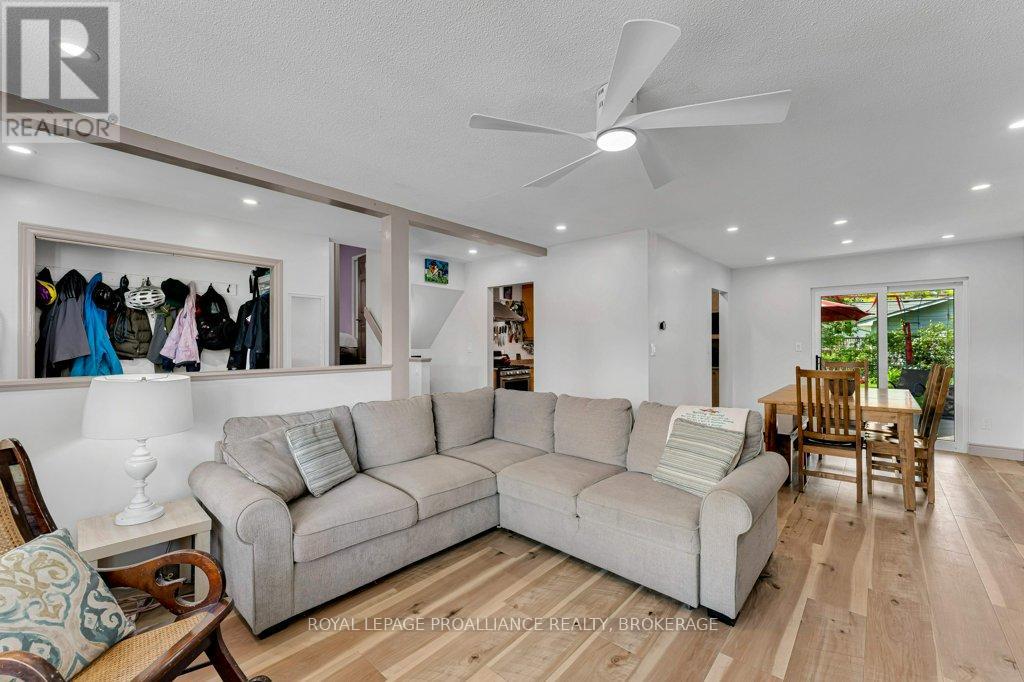 988 Hudson Drive, Kingston, Ontario  K7M 5K7 - Photo 10 - X13494000