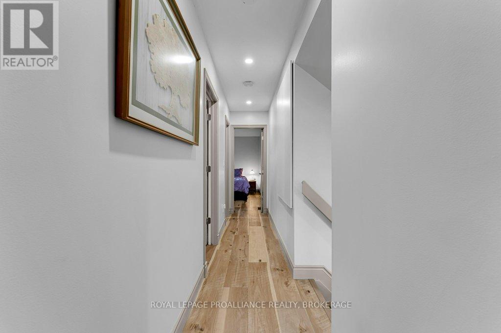 988 Hudson Drive, Kingston, Ontario  K7M 5K7 - Photo 17 - X13494000