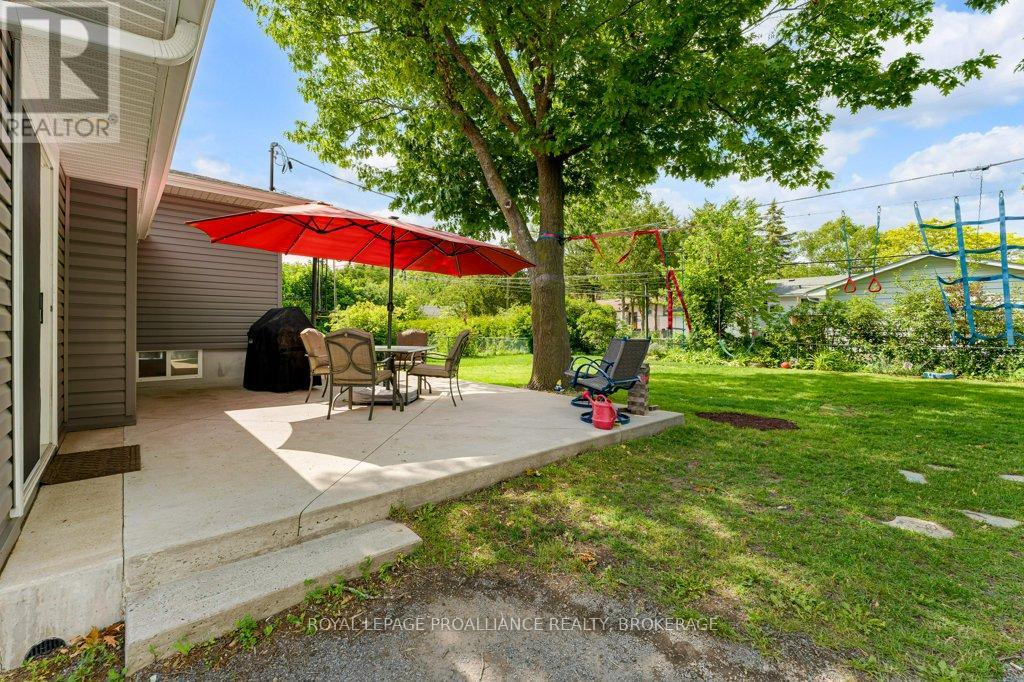 988 Hudson Drive, Kingston, Ontario  K7M 5K7 - Photo 36 - X13494000