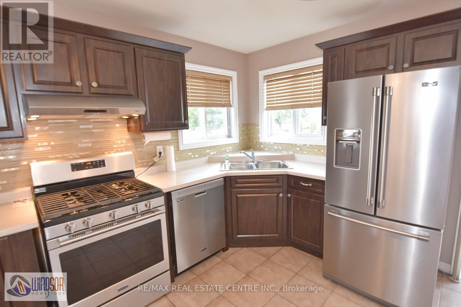 3602 Holburn Street, Windsor, Ontario  N9E 4V4 - Photo 10 - X13493818