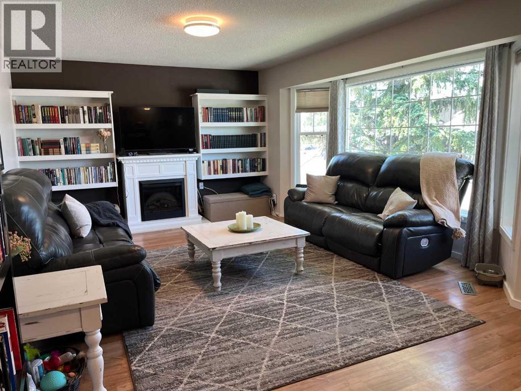 235s 50  W, Raymond, Alberta  T0K 2S0 - Photo 3 - A2314508