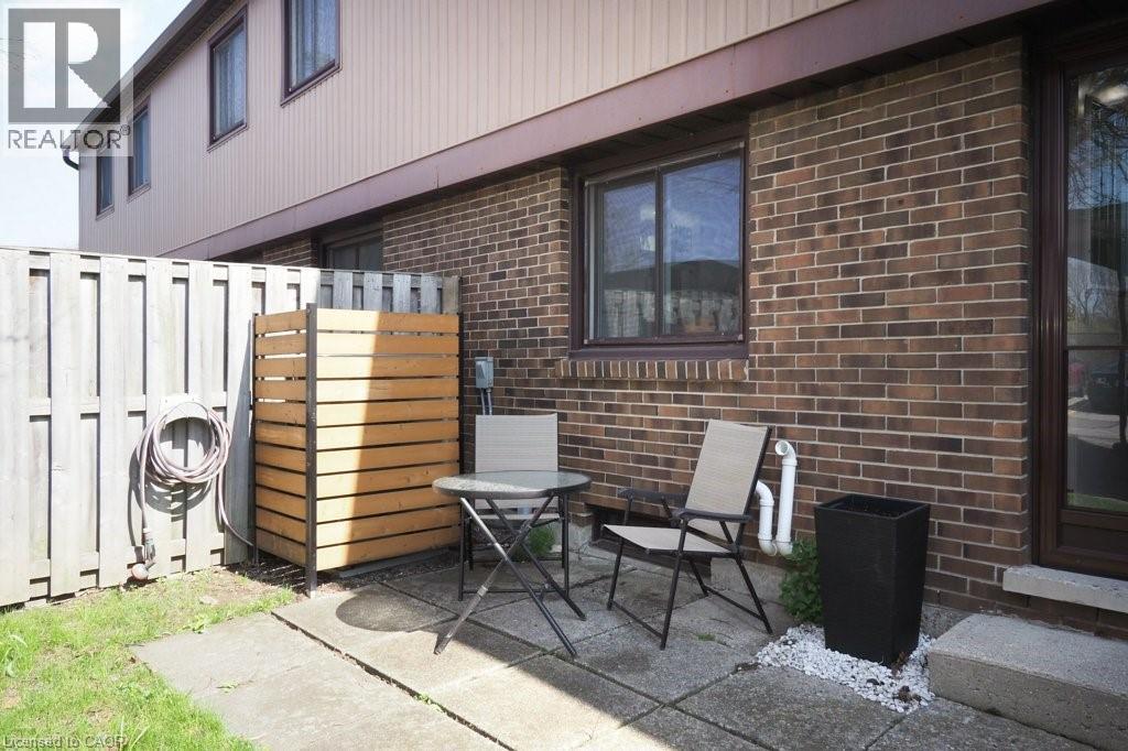 279 Sandowne Drive Unit# 32, Waterloo, Ontario  N2K 2C1 - Photo 35 - 40836587