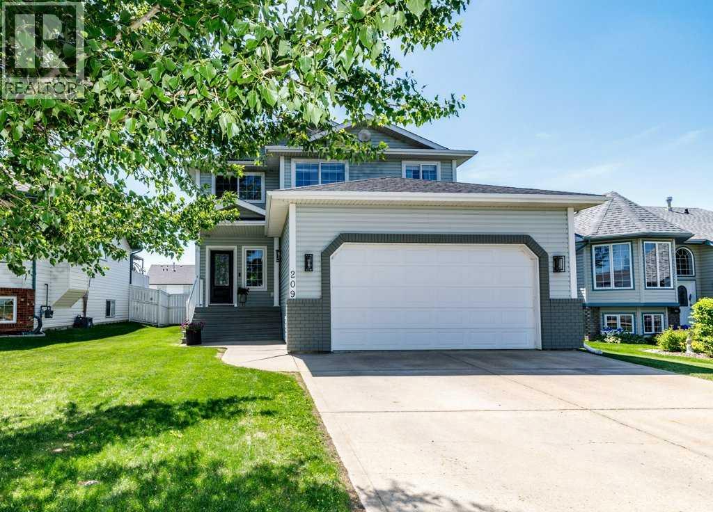 209 Reichley Street, Red Deer, Alberta  T4P 3T1 - Photo 1 - A2324465
