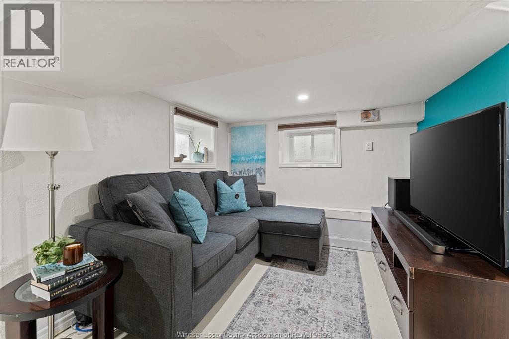 965 Bridge, Windsor, Ontario  N9B 2M9 - Photo 23 - 26015324