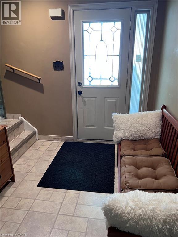 473 Woodview Road Unit# 2, Burlington, Ontario  L7N 2Z9 - Photo 3 - 40841093